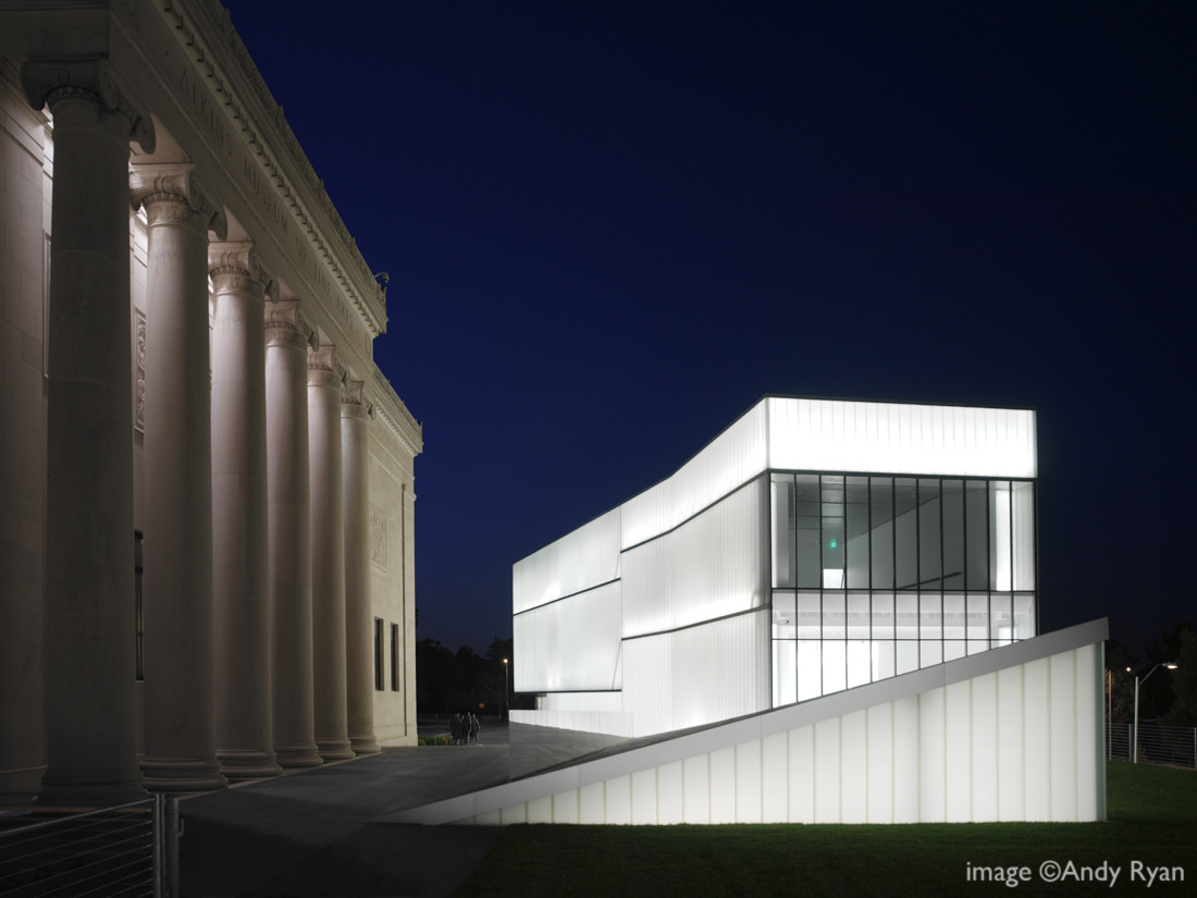 El Museo de Arte Nelson-Atkins | Steven Holl Architects